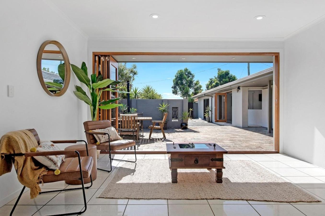 Sandy Shores - Large Family Retreat *